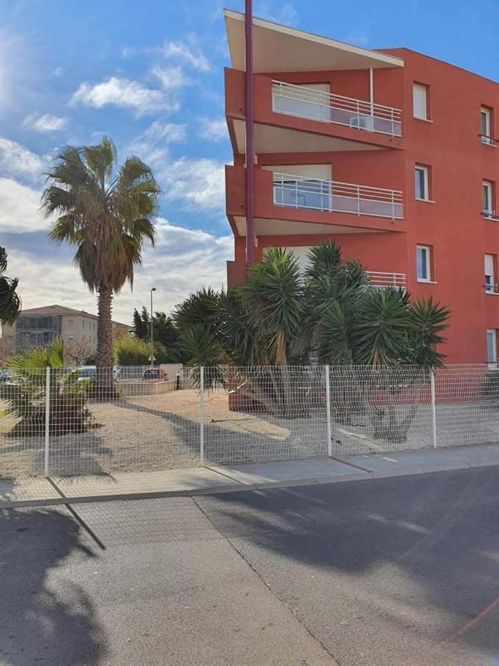 Logement Entier, Calme, Hyper Equipe Saint-Laurent-de-la-Salanque Eksteriør bilde